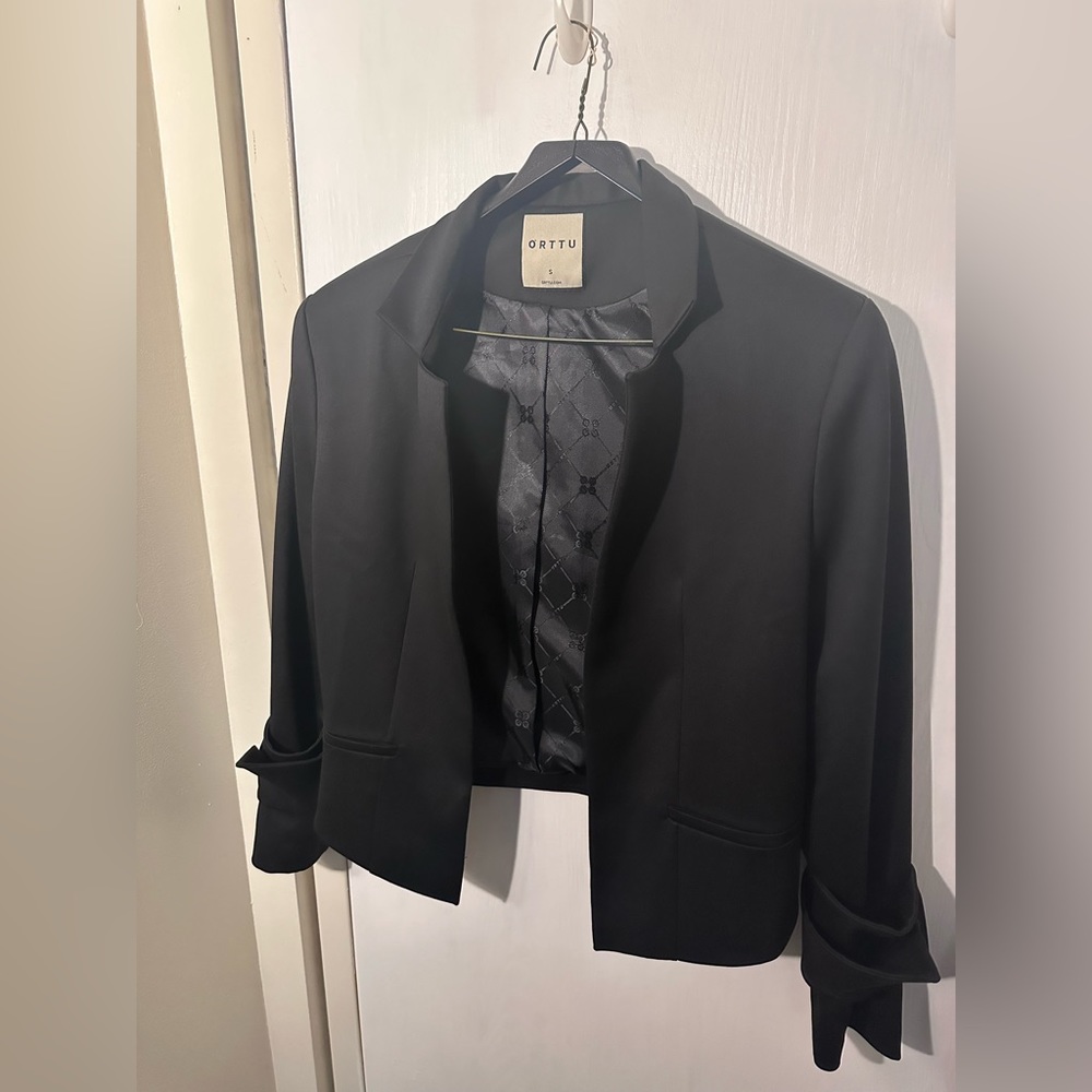 Orttu Star Neck Jacket